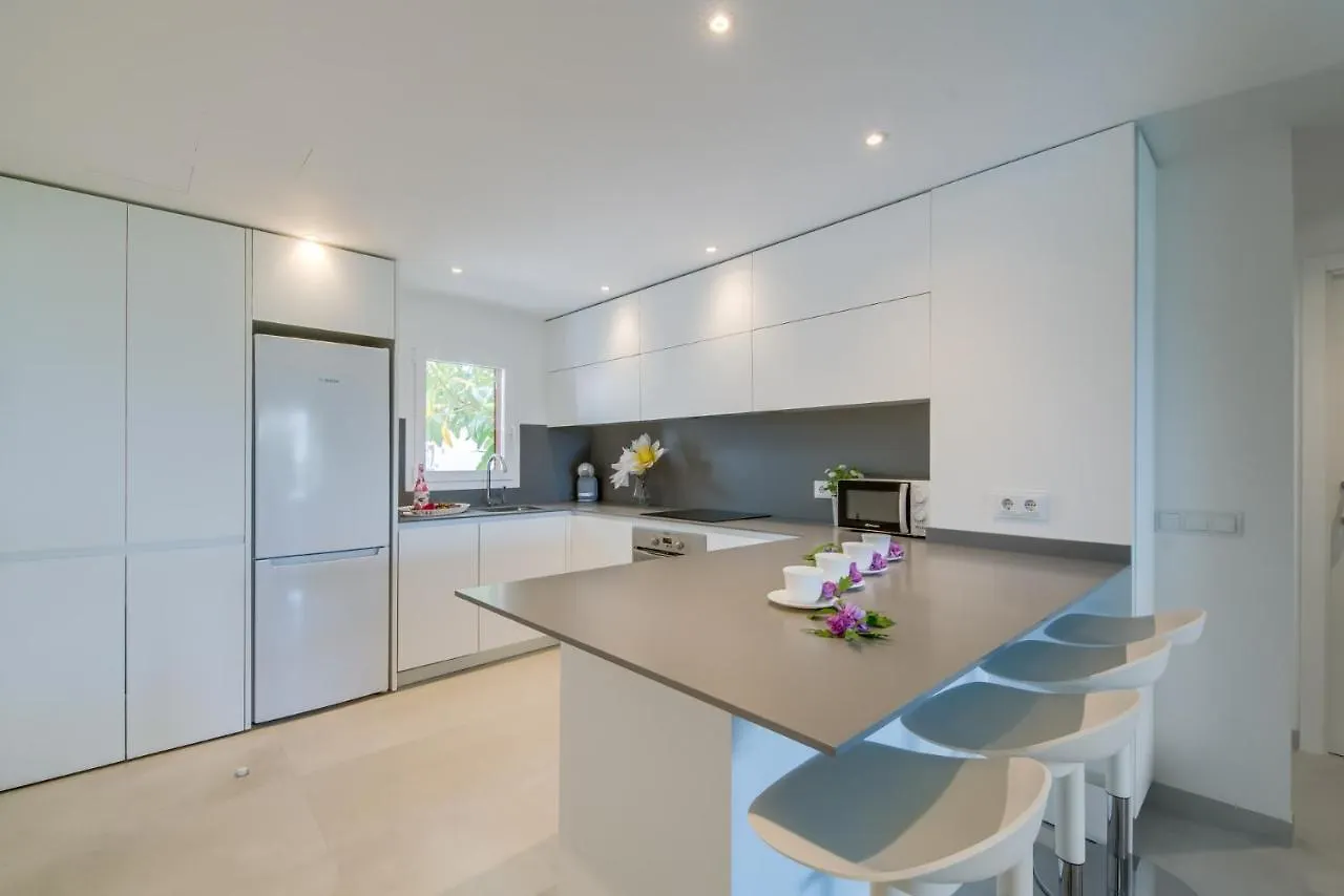 Ideal Property Mallorca - Cittadini 26 Port d'Alcúdia 0*,